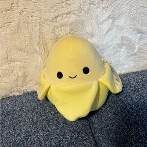 8” Junie Banana Squishmallow